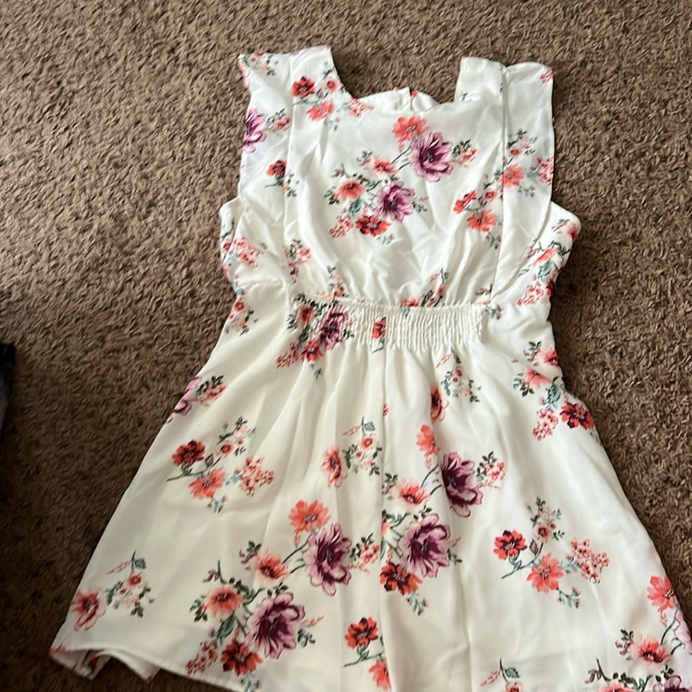 White flower romper
